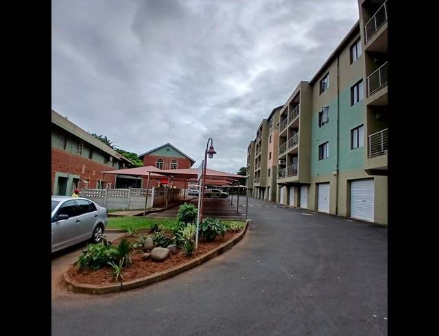 2 BEDROOM APARTMENT FOR SALE IN MONTCLAIR